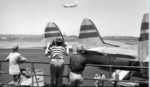 Watching planes at LaGuardia Airport